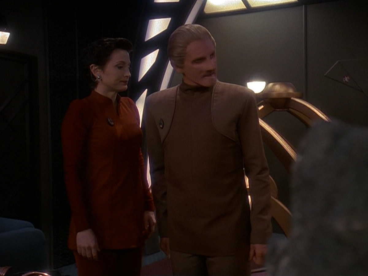 extant_StarTrek_DS9_5x14-InPurgatorysShadow_00054.jpg