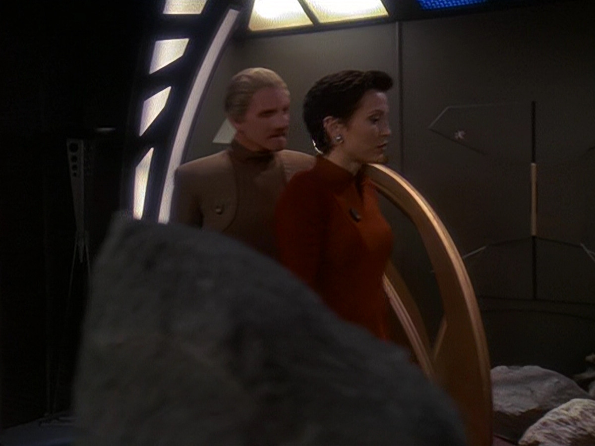 extant_StarTrek_DS9_5x14-InPurgatorysShadow_00064.jpg