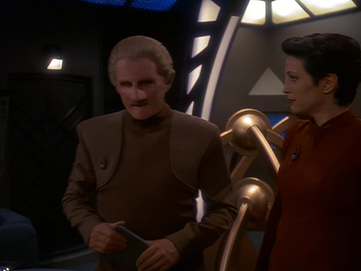 extant_StarTrek_DS9_5x14-InPurgatorysShadow_00101.jpg