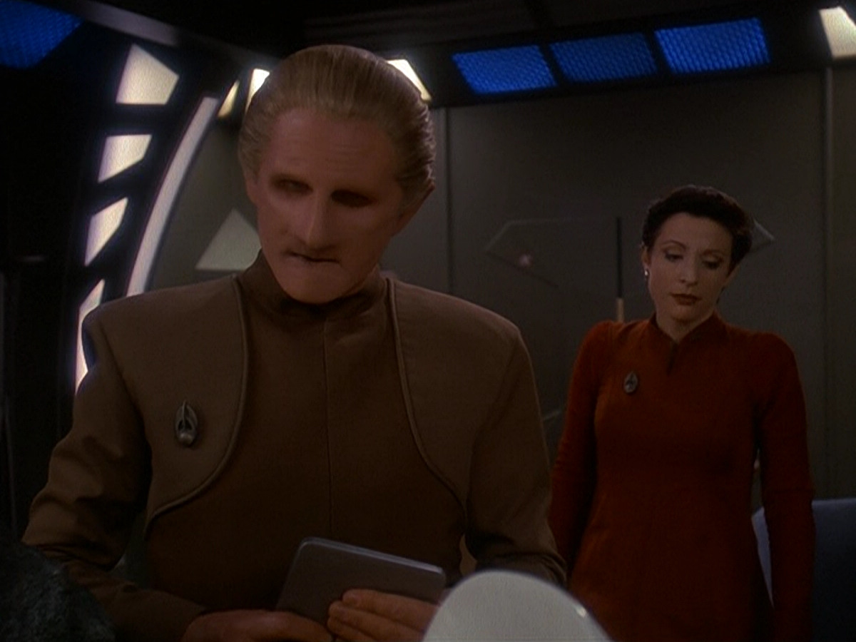 extant_StarTrek_DS9_5x14-InPurgatorysShadow_00111.jpg