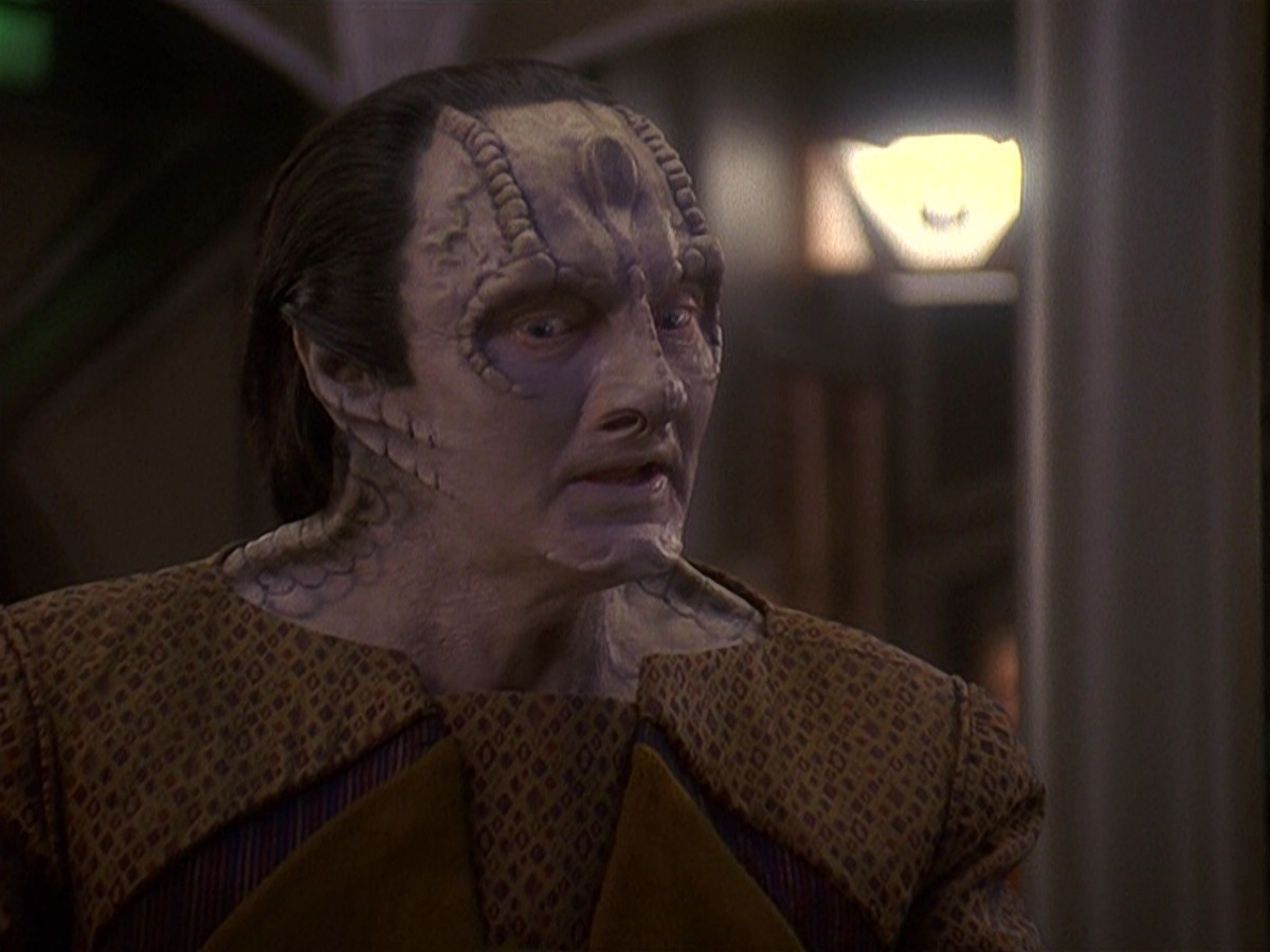 extant_StarTrek_DS9_5x14-InPurgatorysShadow_00293.jpg