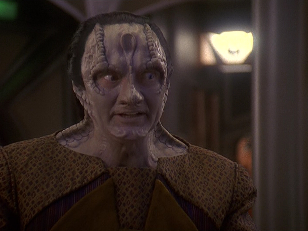 extant_StarTrek_DS9_5x14-InPurgatorysShadow_00297.jpg