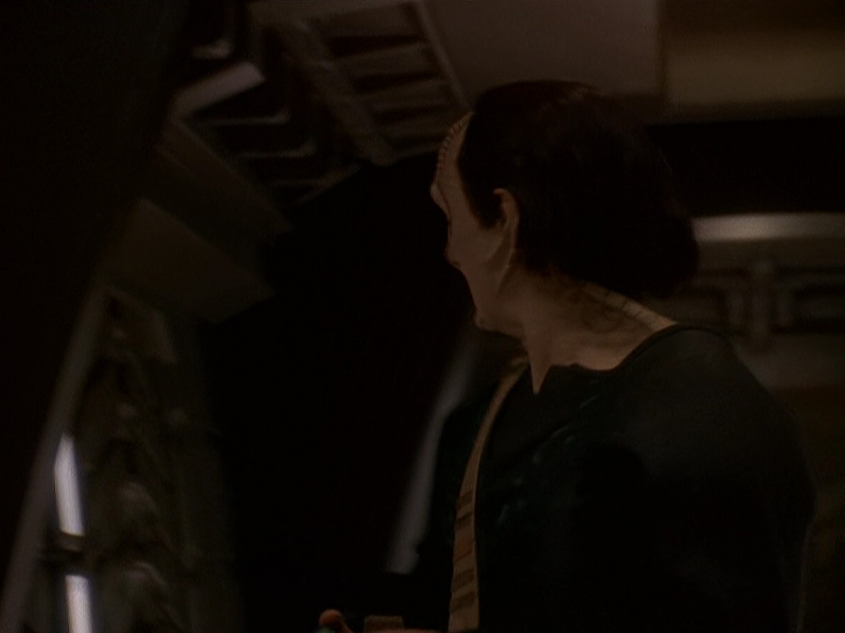 extant_StarTrek_DS9_5x14-InPurgatorysShadow_00359.jpg