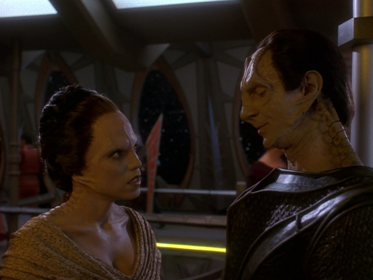 extant_StarTrek_DS9_5x14-InPurgatorysShadow_01217.jpg