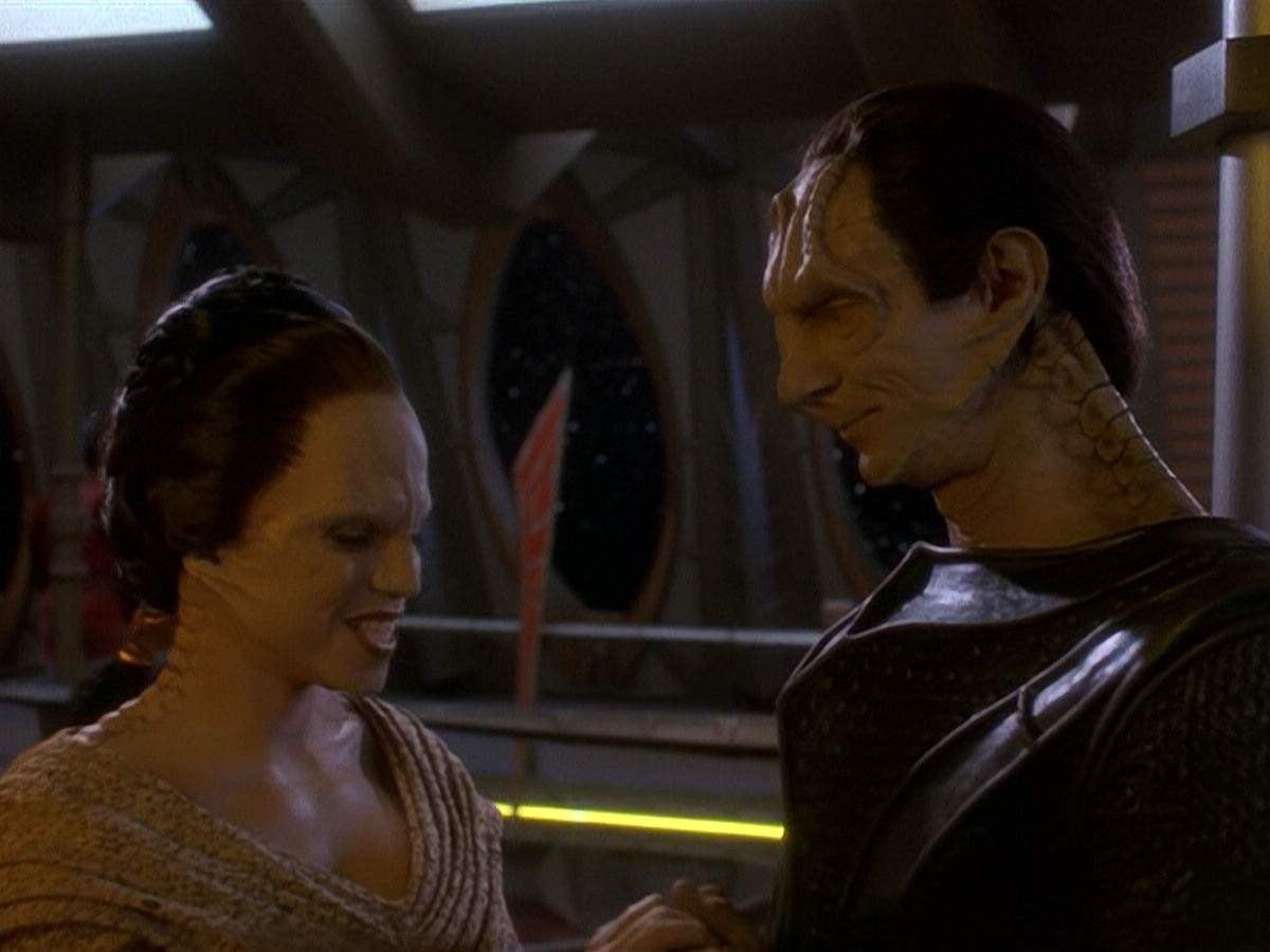 extant_StarTrek_DS9_5x14-InPurgatorysShadow_01222.jpg