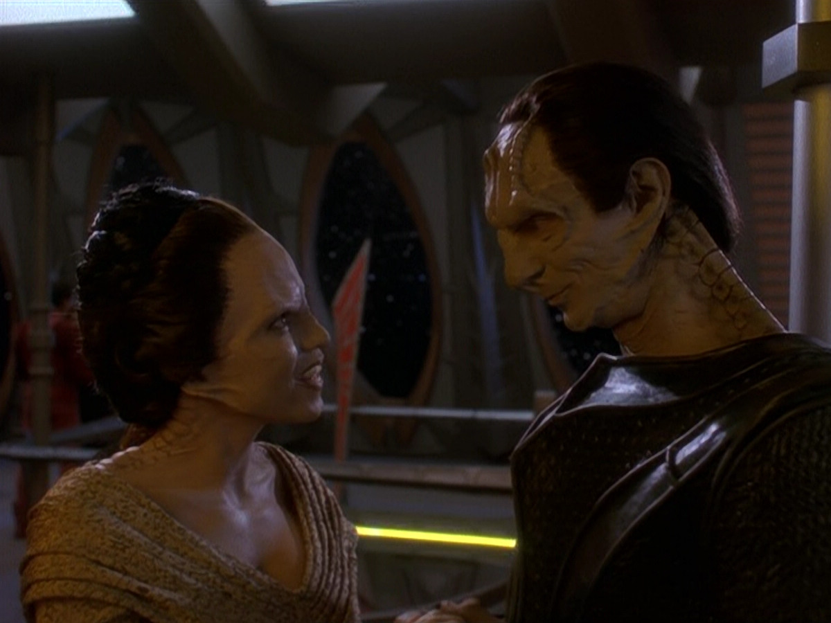 extant_StarTrek_DS9_5x14-InPurgatorysShadow_01226.jpg