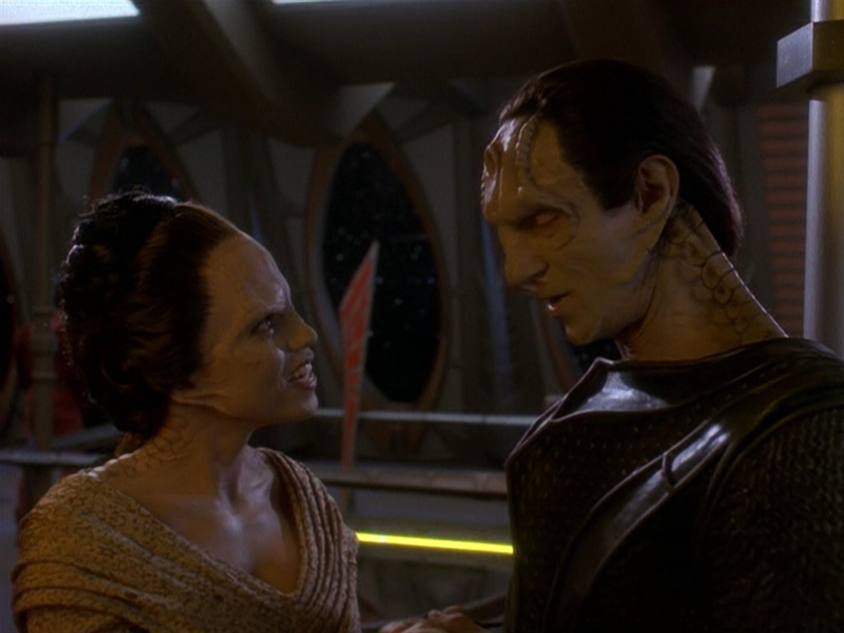 extant_StarTrek_DS9_5x14-InPurgatorysShadow_01228.jpg