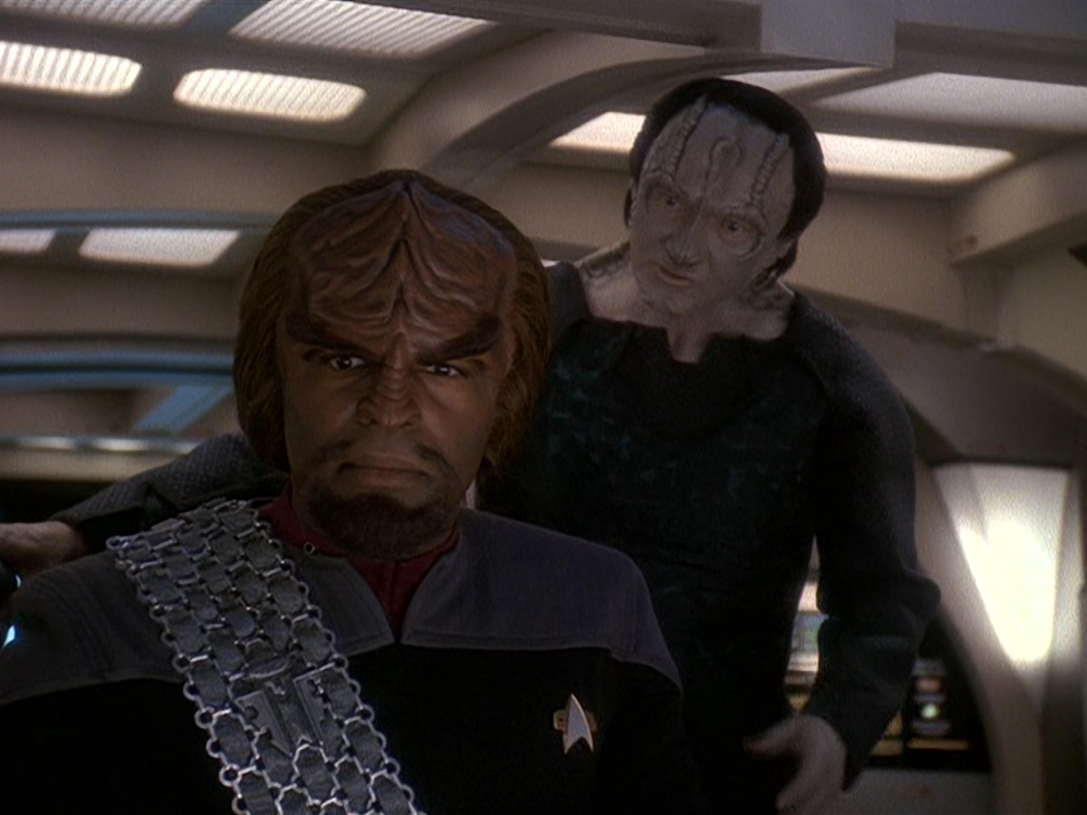 extant_StarTrek_DS9_5x14-InPurgatorysShadow_01352.jpg
