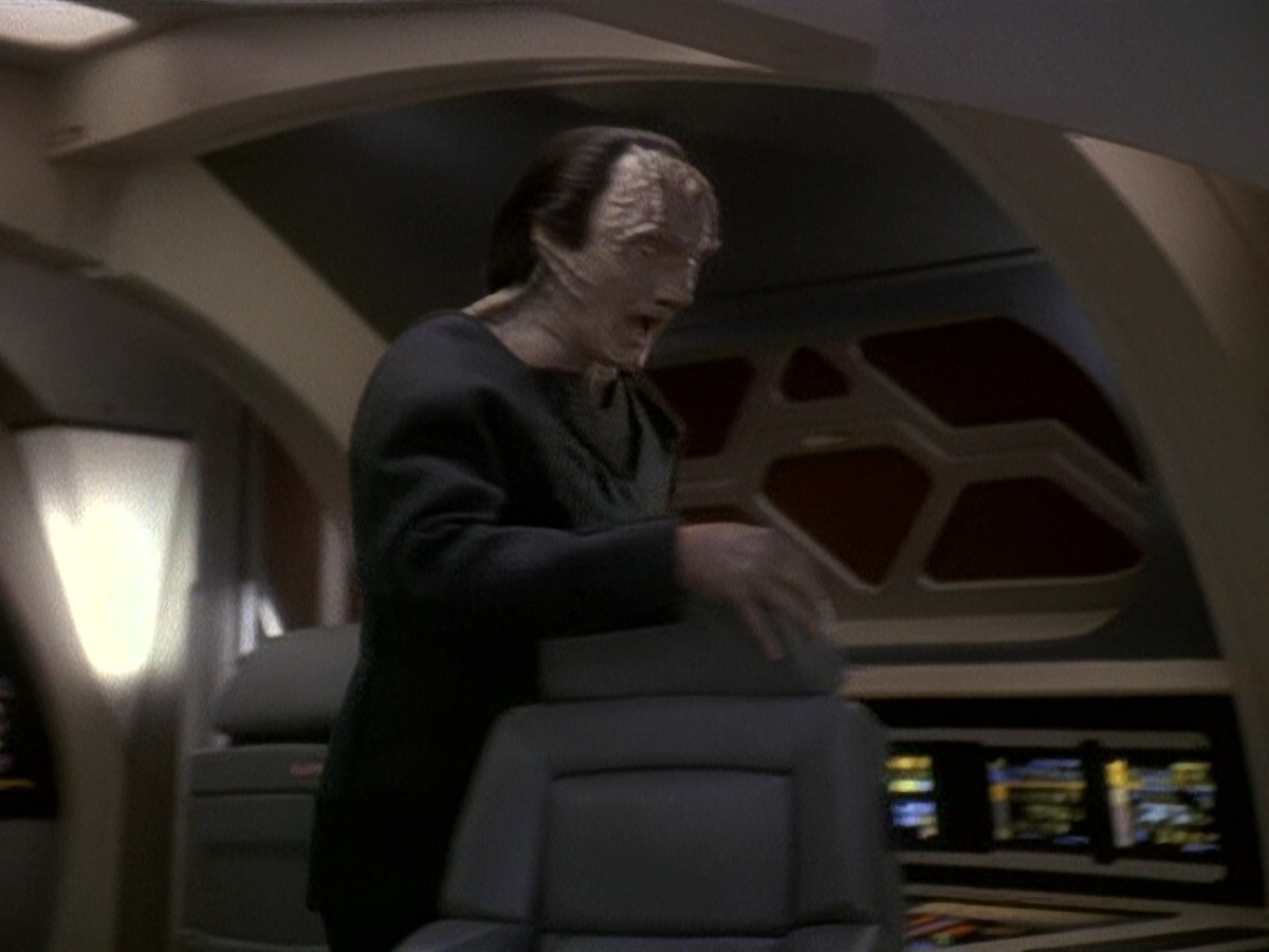 extant_StarTrek_DS9_5x14-InPurgatorysShadow_01394.jpg