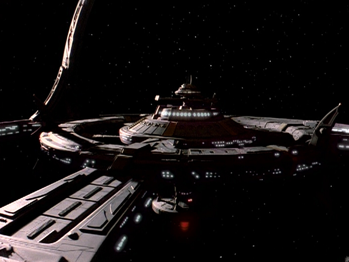 extant_StarTrek_DS9_5x14-InPurgatorysShadow_01457.jpg