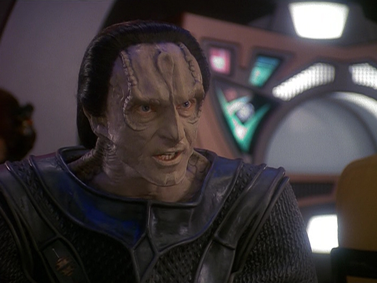 extant_StarTrek_DS9_5x14-InPurgatorysShadow_01498.jpg