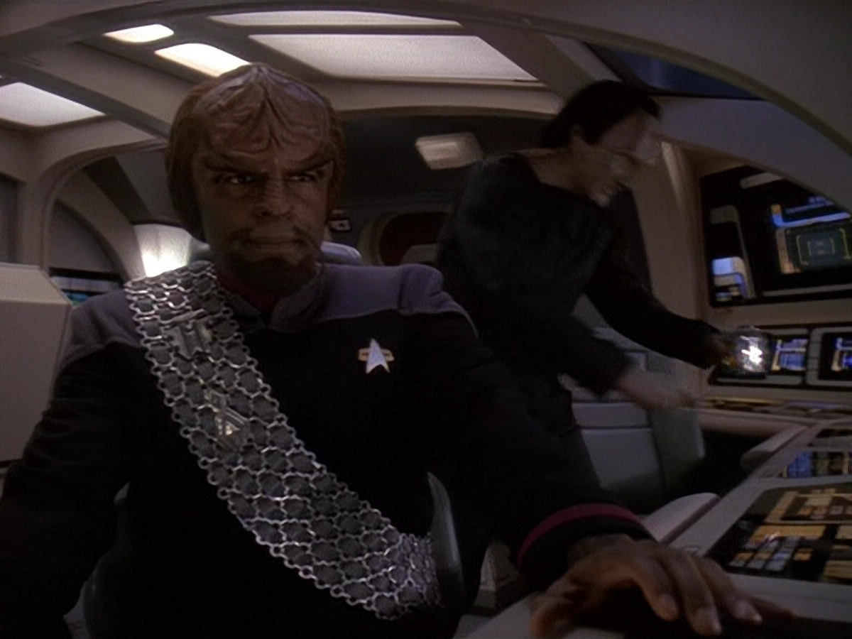 extant_StarTrek_DS9_5x14-InPurgatorysShadow_01699.jpg