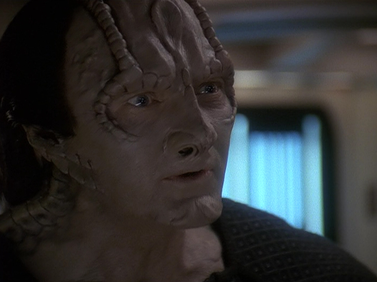 extant_StarTrek_DS9_5x14-InPurgatorysShadow_01769.jpg