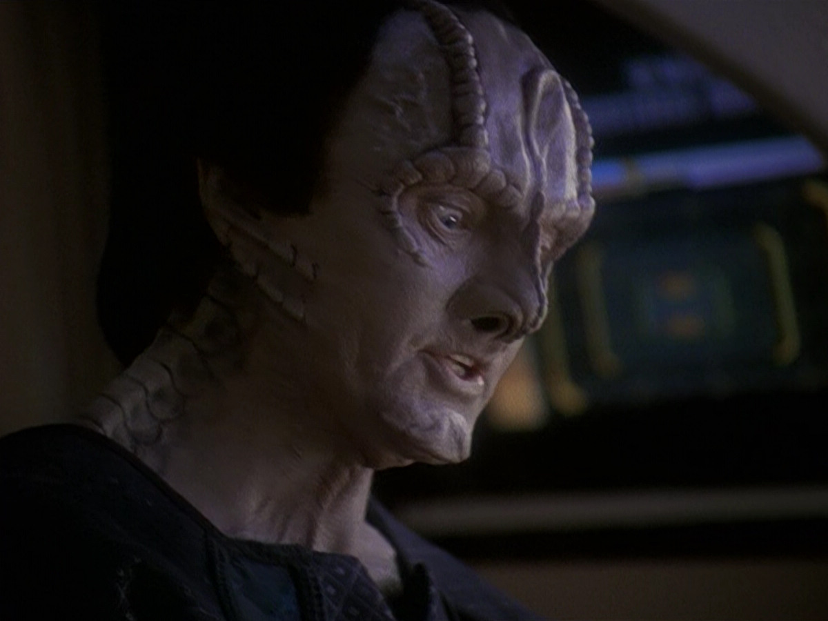 extant_StarTrek_DS9_5x14-InPurgatorysShadow_01829.jpg