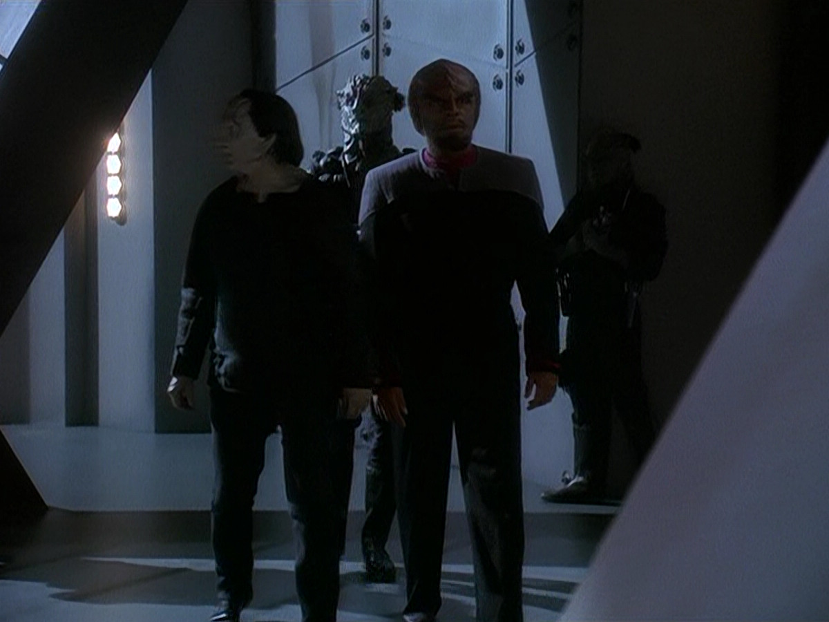 extant_StarTrek_DS9_5x14-InPurgatorysShadow_02351.jpg