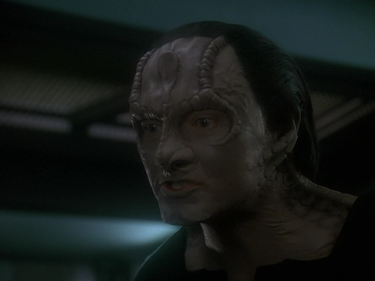 extant_StarTrek_DS9_5x14-InPurgatorysShadow_02556.jpg