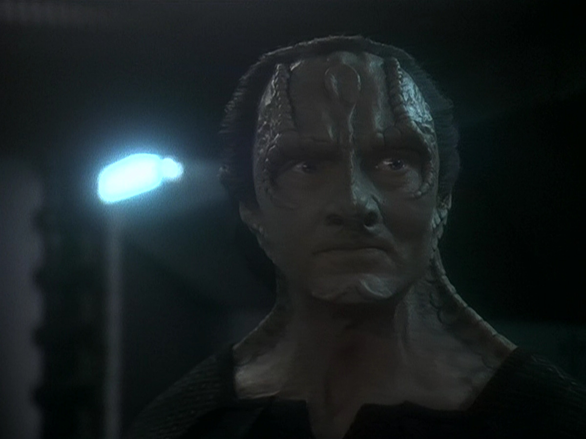 extant_StarTrek_DS9_5x14-InPurgatorysShadow_02828.jpg