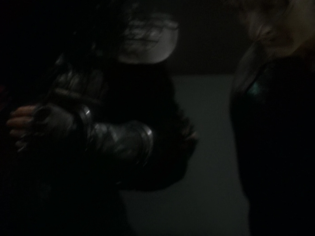 extant_StarTrek_DS9_5x14-InPurgatorysShadow_02863.jpg