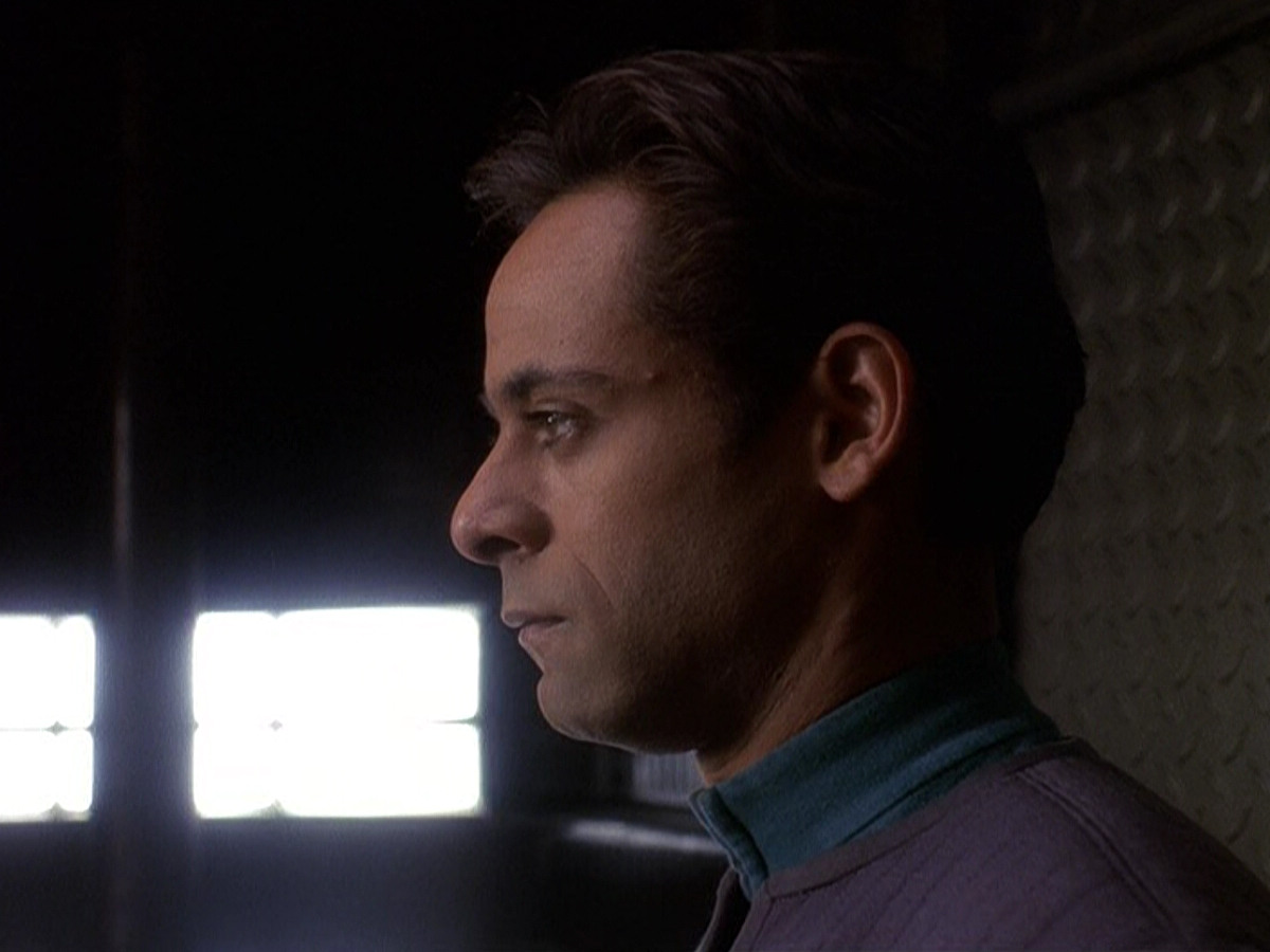 extant_StarTrek_DS9_5x14-InPurgatorysShadow_02953.jpg