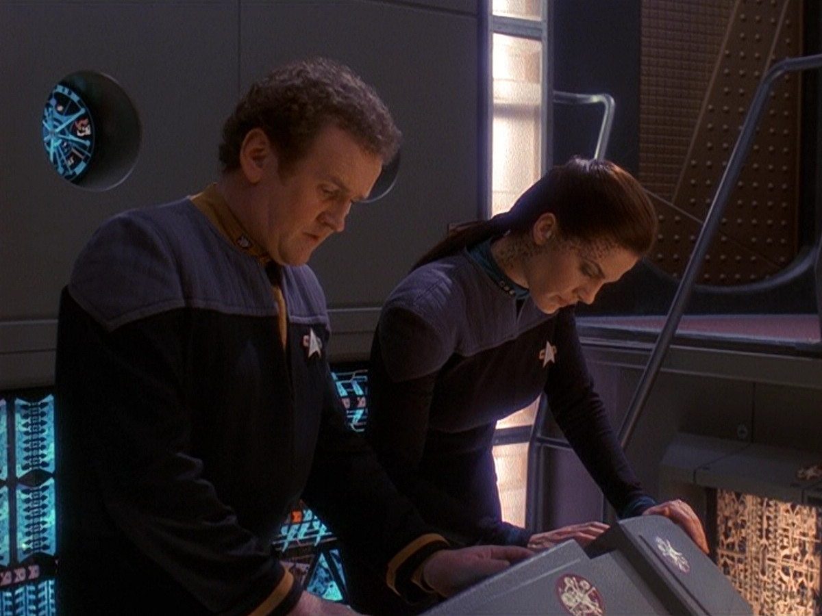 extant_StarTrek_DS9_5x14-InPurgatorysShadow_02966.jpg