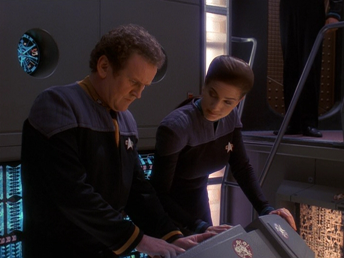 extant_StarTrek_DS9_5x14-InPurgatorysShadow_02973.jpg