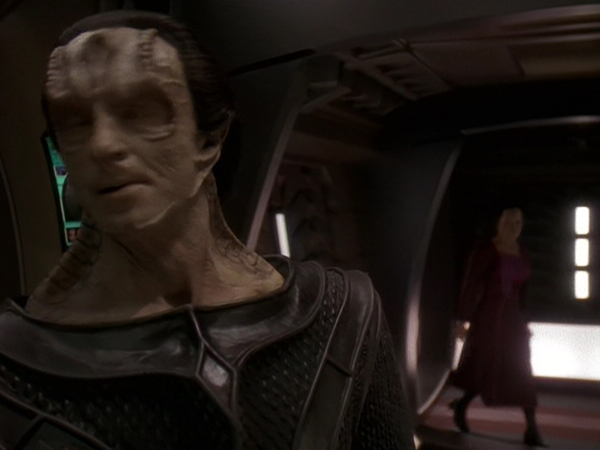 extant_StarTrek_DS9_5x14-InPurgatorysShadow_03018.jpg