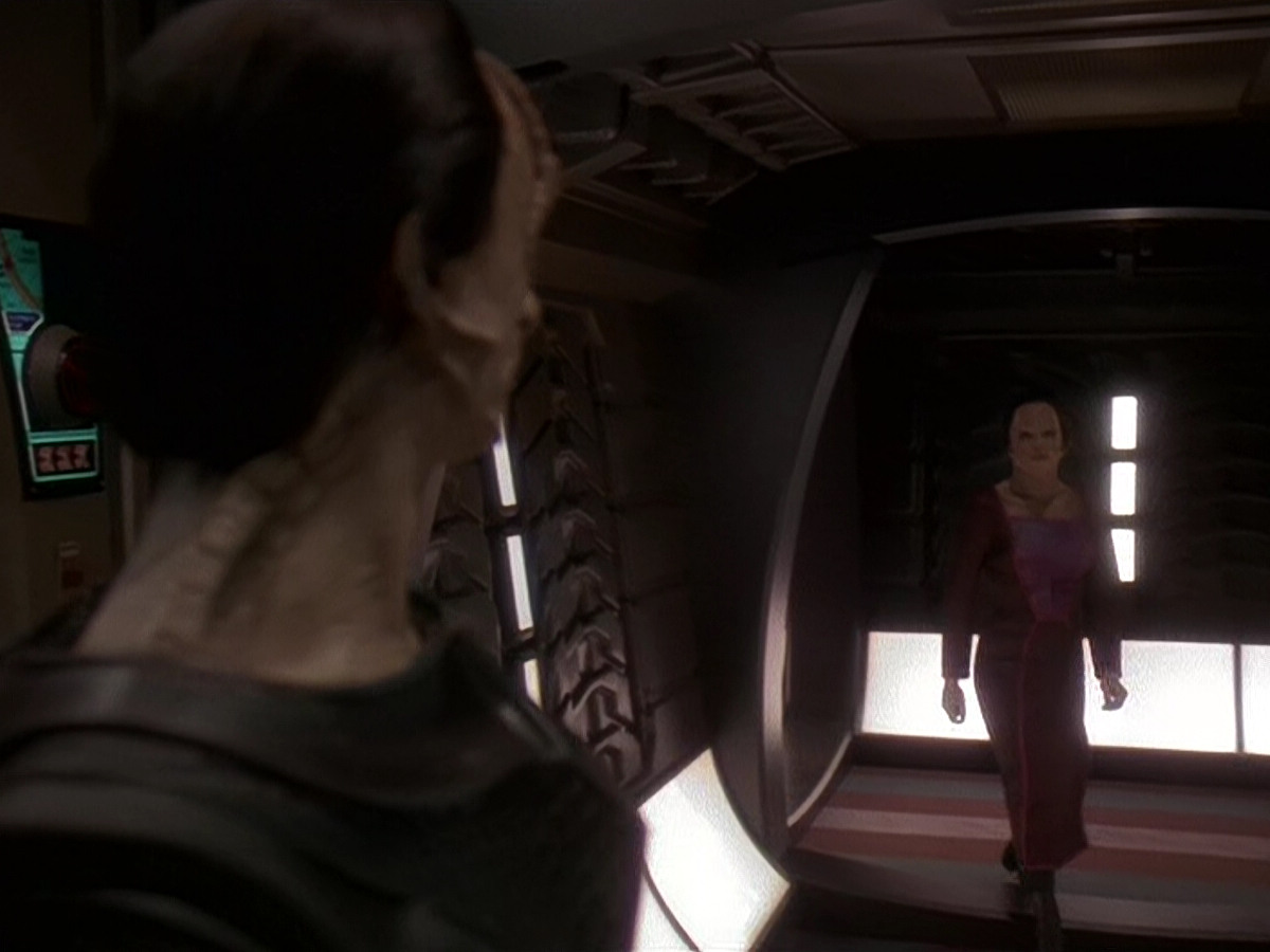 extant_StarTrek_DS9_5x14-InPurgatorysShadow_03019.jpg