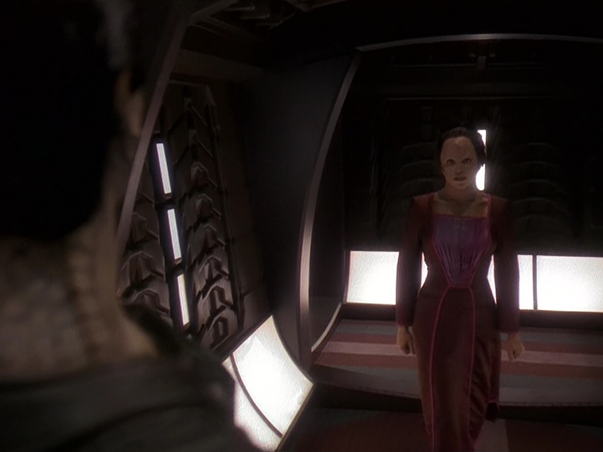 extant_StarTrek_DS9_5x14-InPurgatorysShadow_03021.jpg