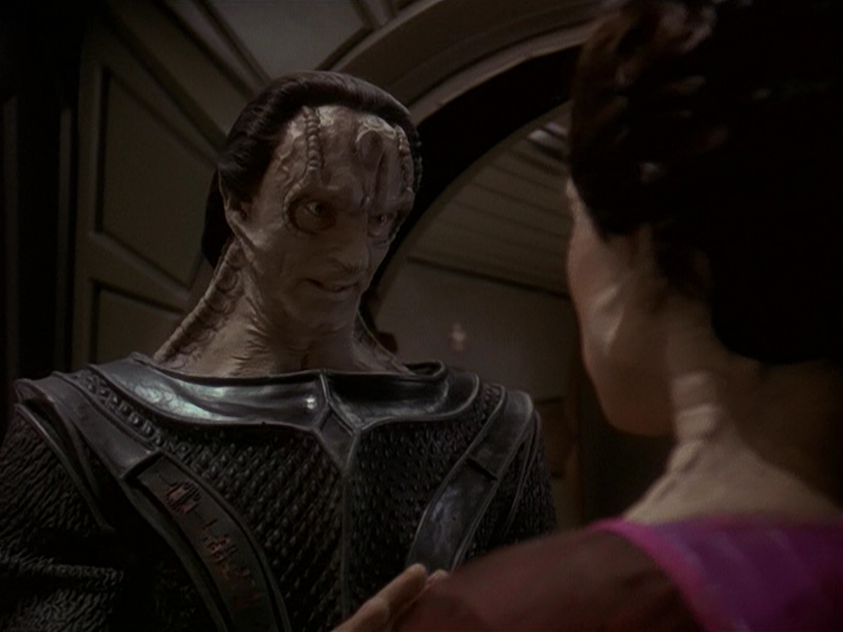 extant_StarTrek_DS9_5x14-InPurgatorysShadow_03028.jpg