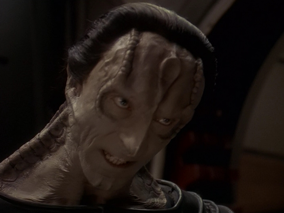 extant_StarTrek_DS9_5x14-InPurgatorysShadow_03086.jpg