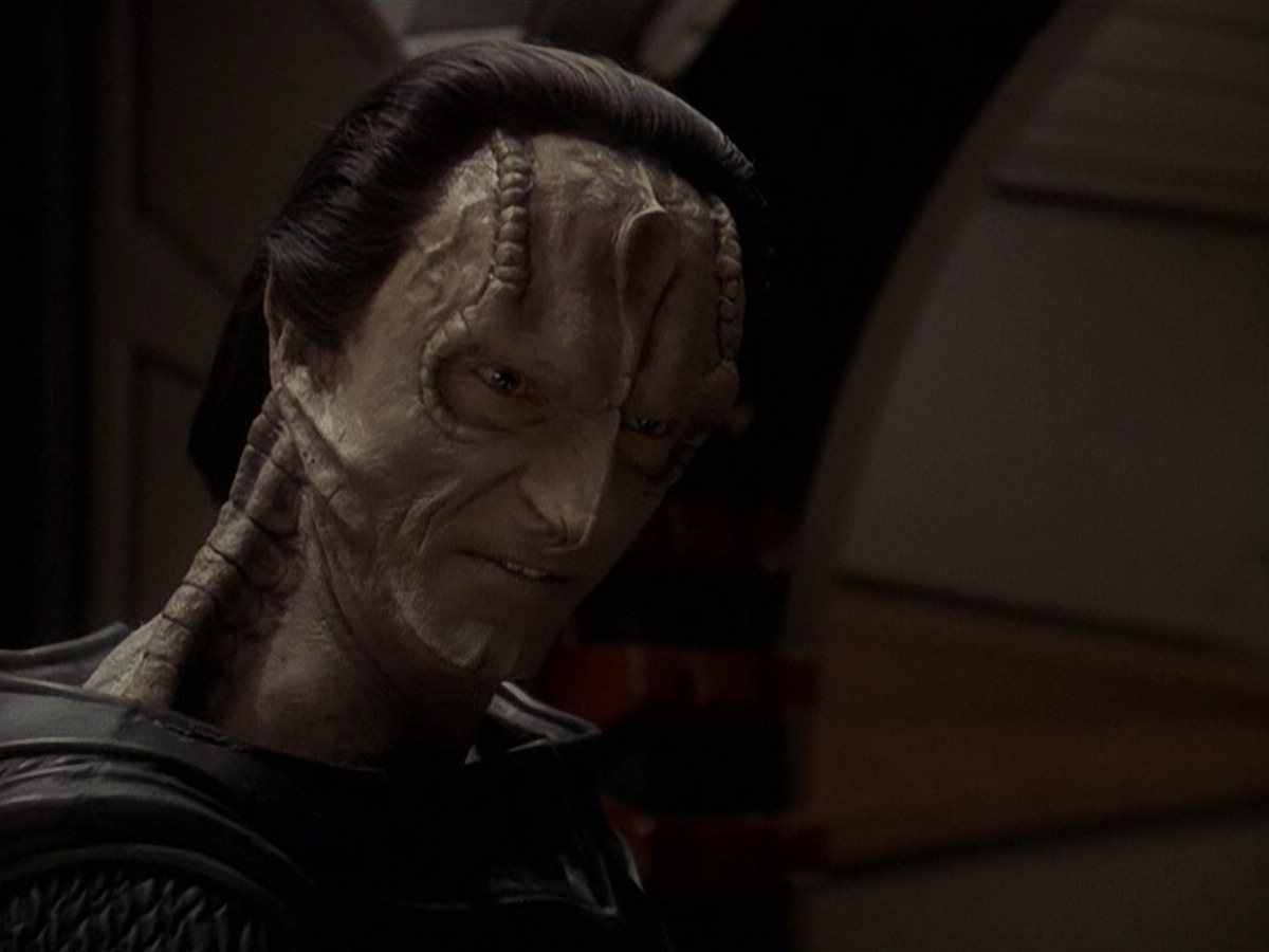 extant_StarTrek_DS9_5x14-InPurgatorysShadow_03095.jpg