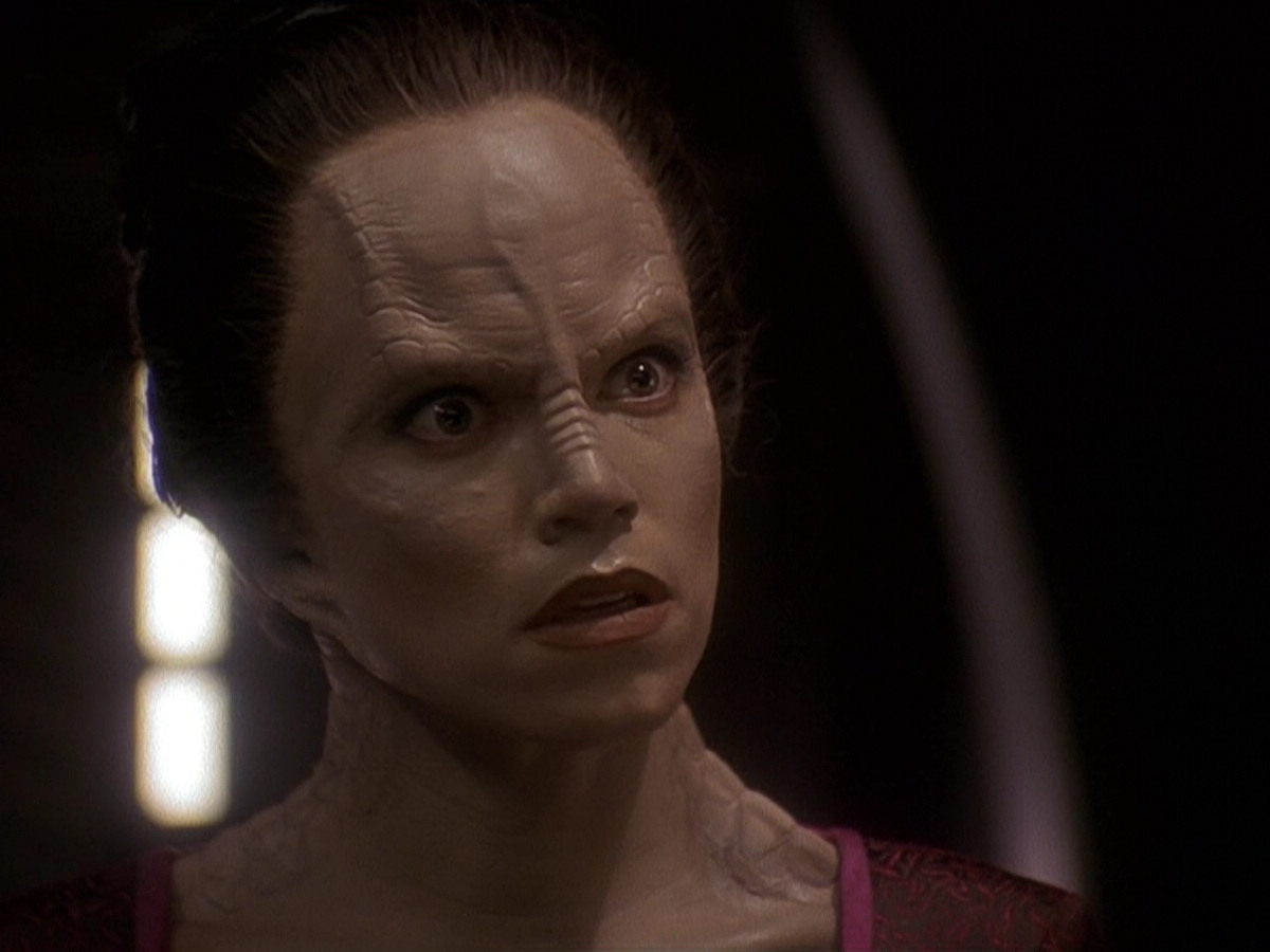 extant_StarTrek_DS9_5x14-InPurgatorysShadow_03117.jpg