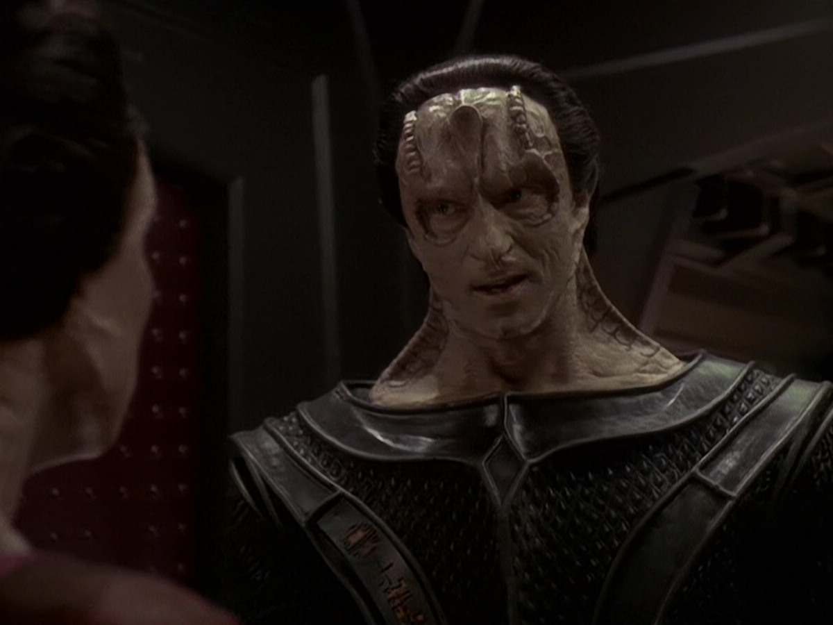 extant_StarTrek_DS9_5x14-InPurgatorysShadow_03144.jpg