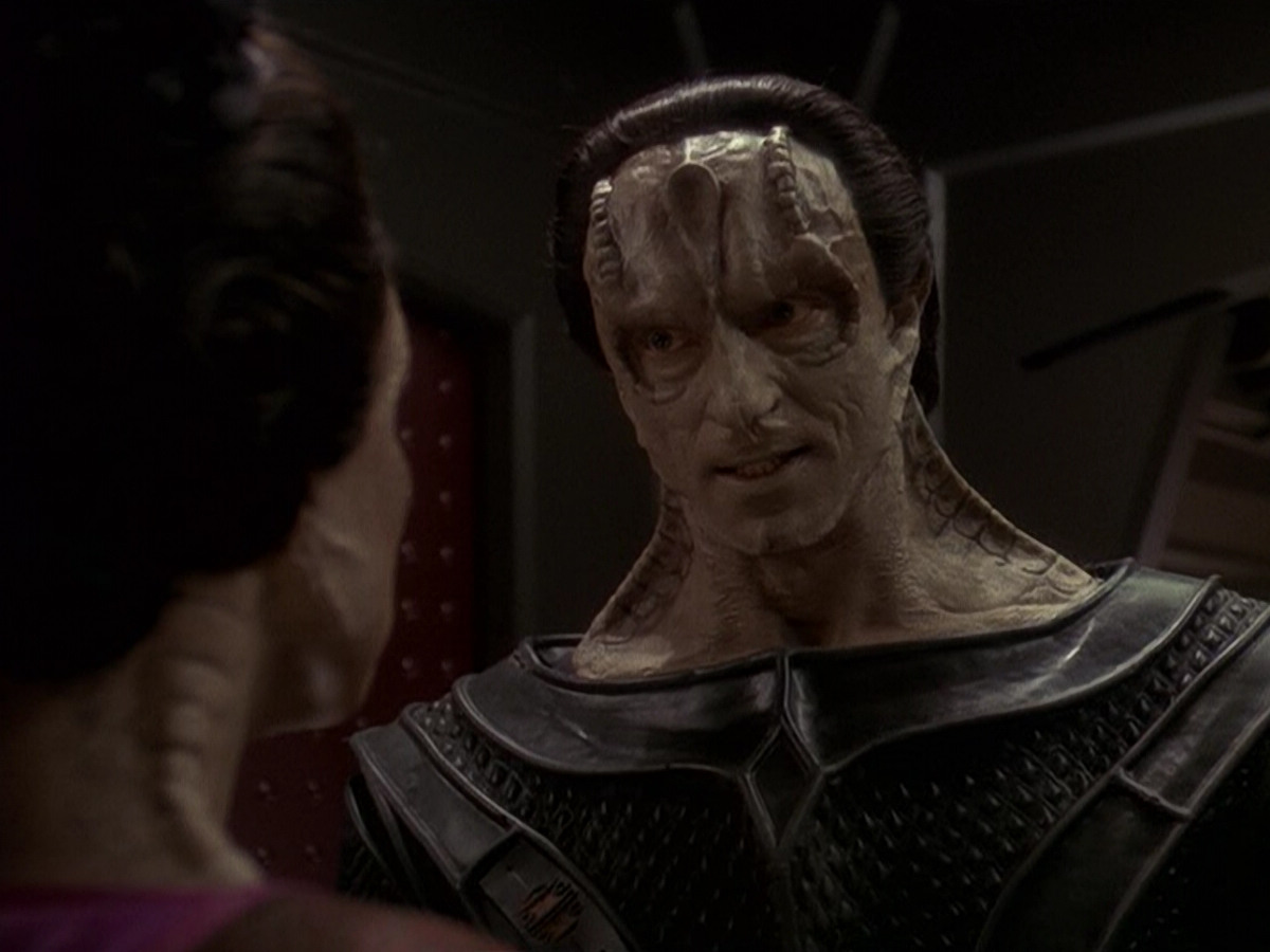extant_StarTrek_DS9_5x14-InPurgatorysShadow_03148.jpg