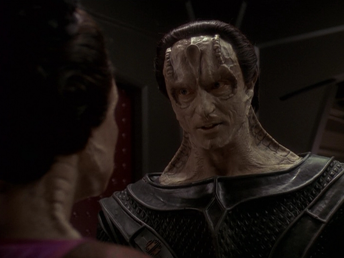 extant_StarTrek_DS9_5x14-InPurgatorysShadow_03150.jpg