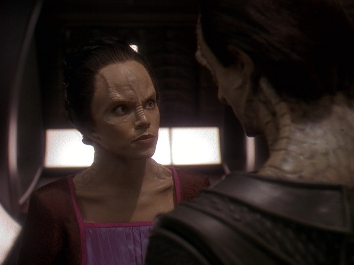 extant_StarTrek_DS9_5x14-InPurgatorysShadow_03156.jpg