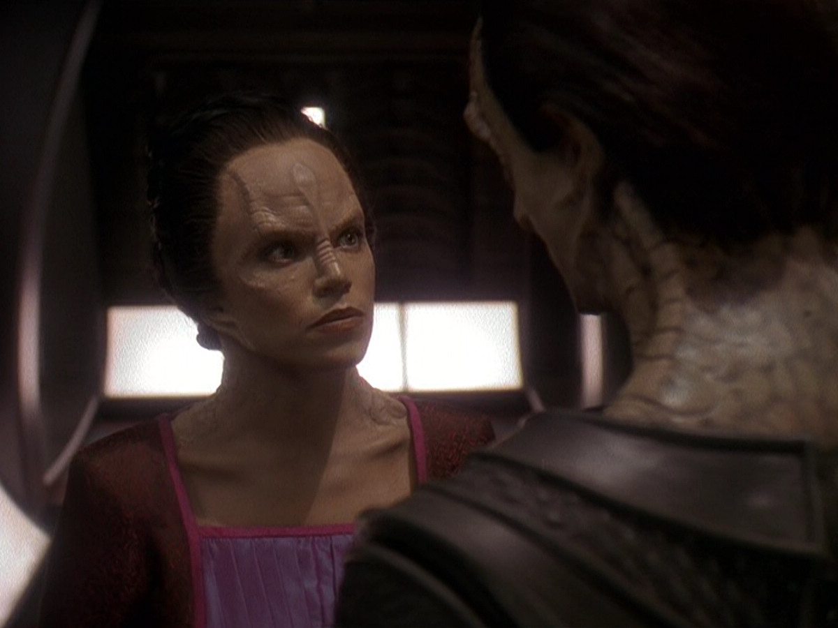 extant_StarTrek_DS9_5x14-InPurgatorysShadow_03157.jpg