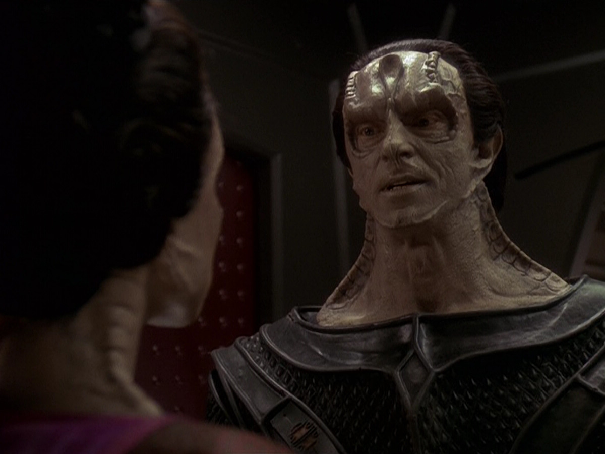 extant_StarTrek_DS9_5x14-InPurgatorysShadow_03162.jpg