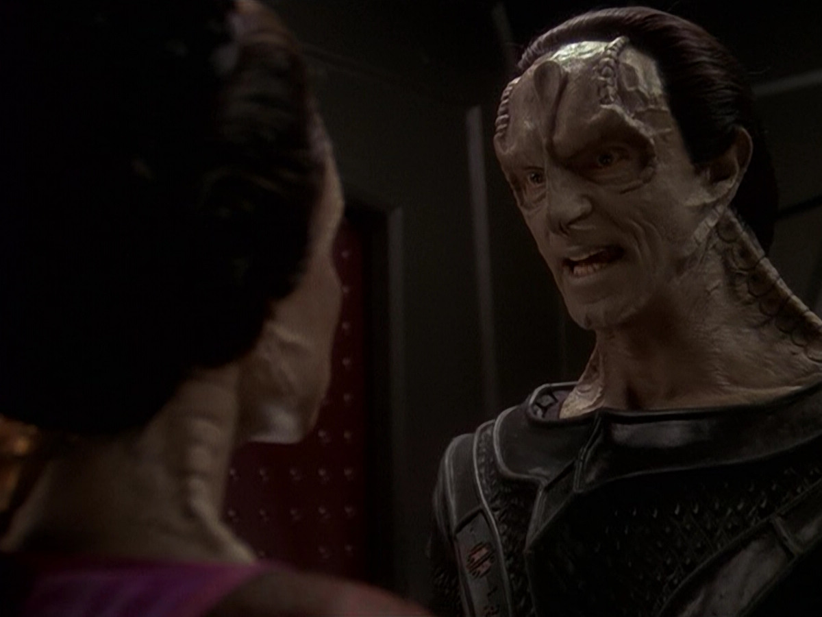 extant_StarTrek_DS9_5x14-InPurgatorysShadow_03175.jpg