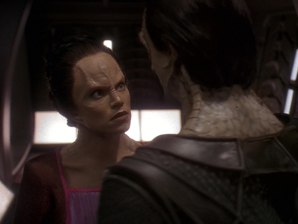 extant_StarTrek_DS9_5x14-InPurgatorysShadow_03177.jpg