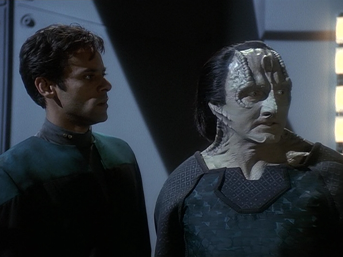 extant_StarTrek_DS9_5x14-InPurgatorysShadow_03224.jpg