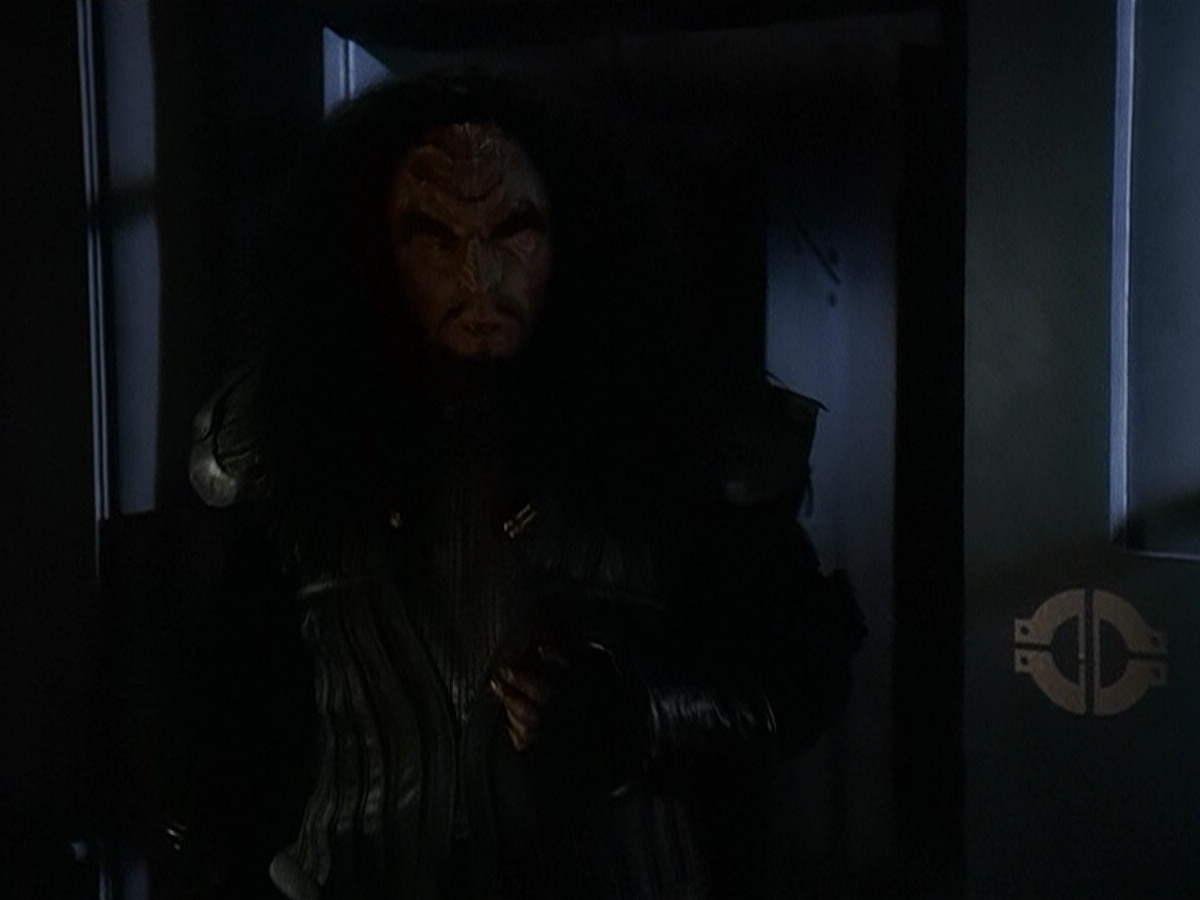 extant_StarTrek_DS9_5x14-InPurgatorysShadow_03257.jpg