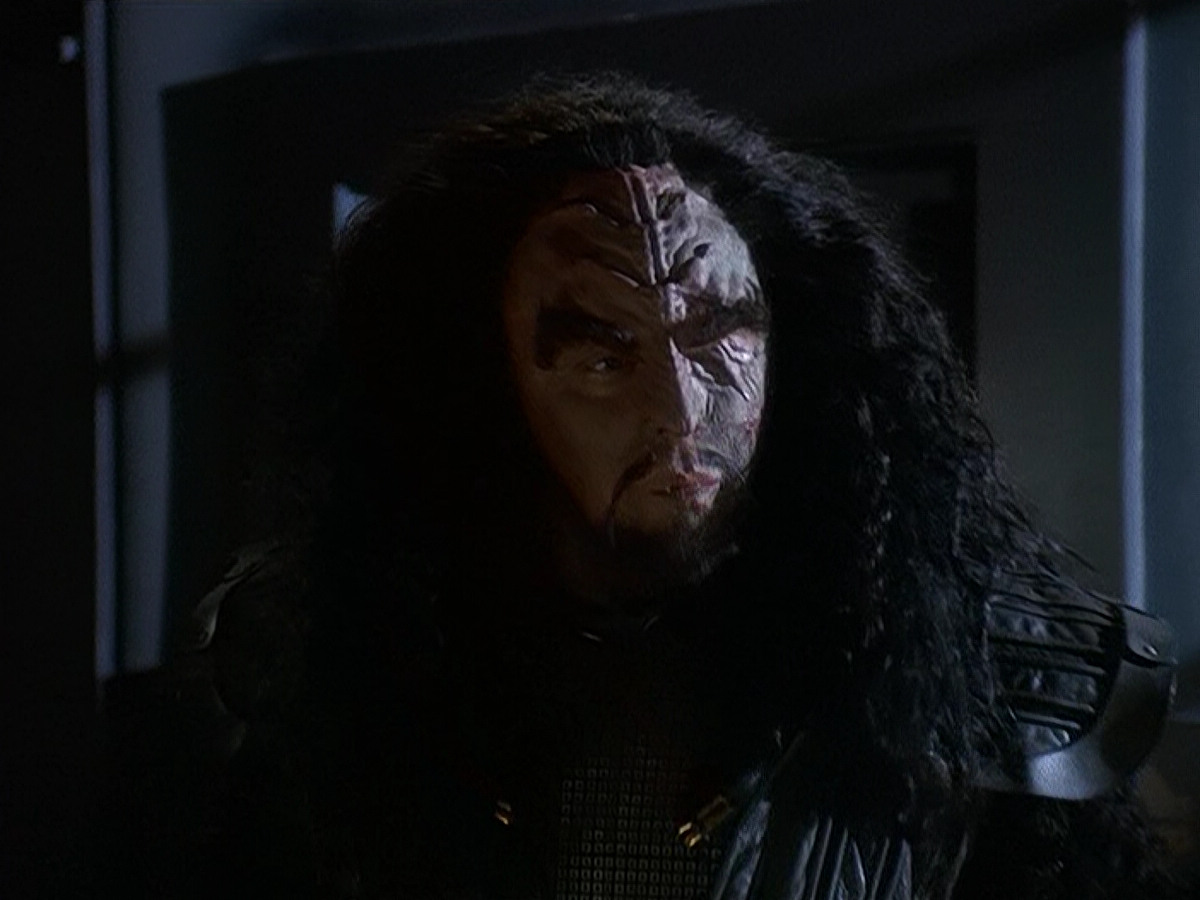 extant_StarTrek_DS9_5x14-InPurgatorysShadow_03259.jpg