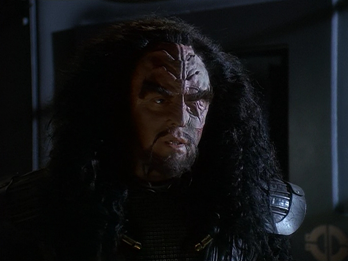 extant_StarTrek_DS9_5x14-InPurgatorysShadow_03262.jpg