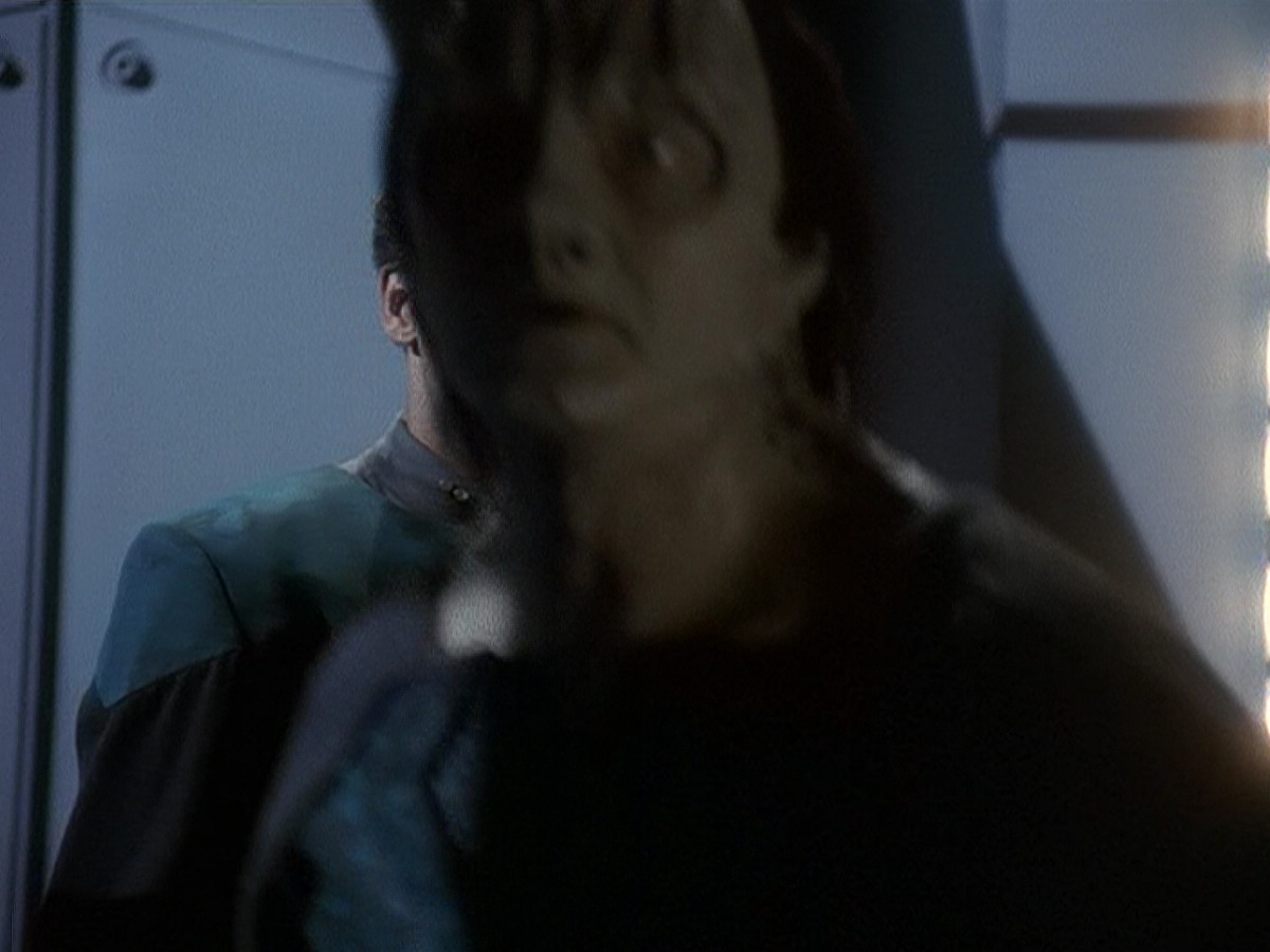 extant_StarTrek_DS9_5x14-InPurgatorysShadow_03271.jpg