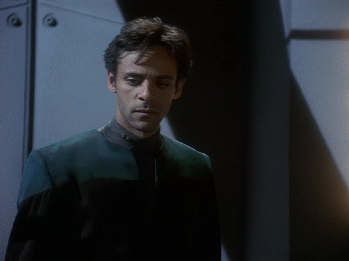 extant_StarTrek_DS9_5x14-InPurgatorysShadow_03272.jpg