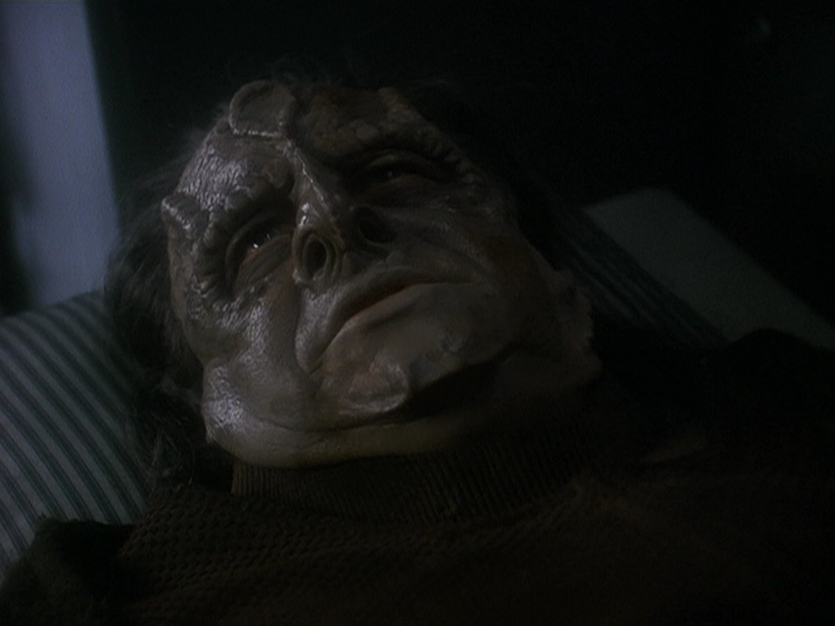 extant_StarTrek_DS9_5x14-InPurgatorysShadow_03302.jpg