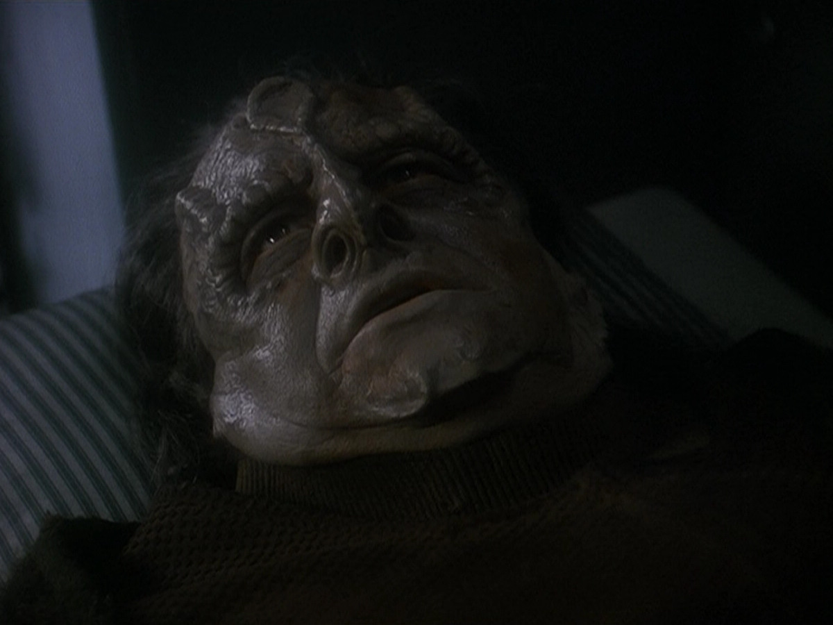 extant_StarTrek_DS9_5x14-InPurgatorysShadow_03311.jpg