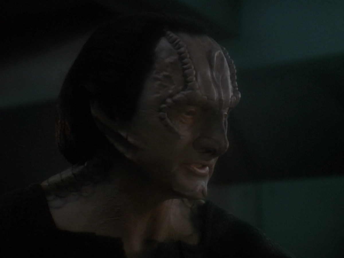 extant_StarTrek_DS9_5x14-InPurgatorysShadow_03327.jpg