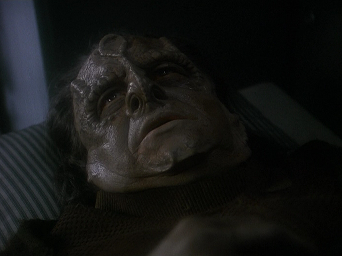 extant_StarTrek_DS9_5x14-InPurgatorysShadow_03334.jpg